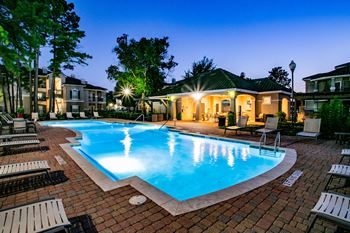 Chandler park apartments swimming pool